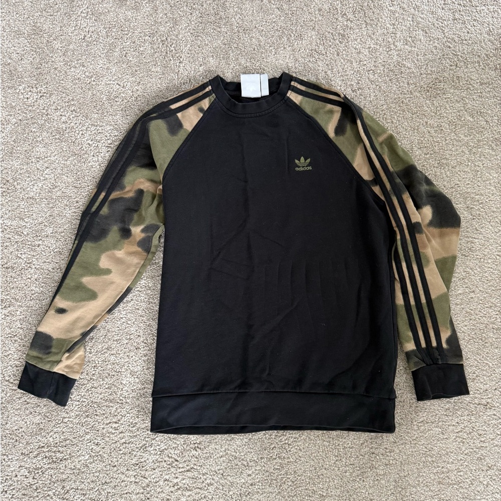 Adidas Black and Tan Crewneck